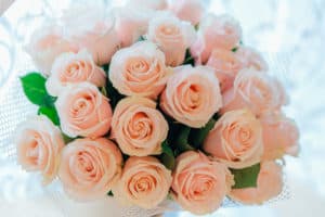 Peach rose bouquet 